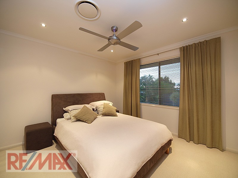 11 Meranti Crescent, Albany Creek QLD 4035