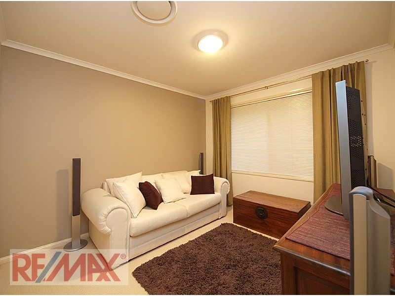 11 Meranti Crescent, Albany Creek QLD 4035