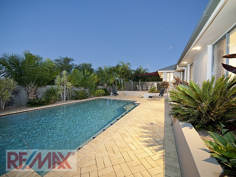 11 Meranti Crescent, Albany Creek QLD 4035