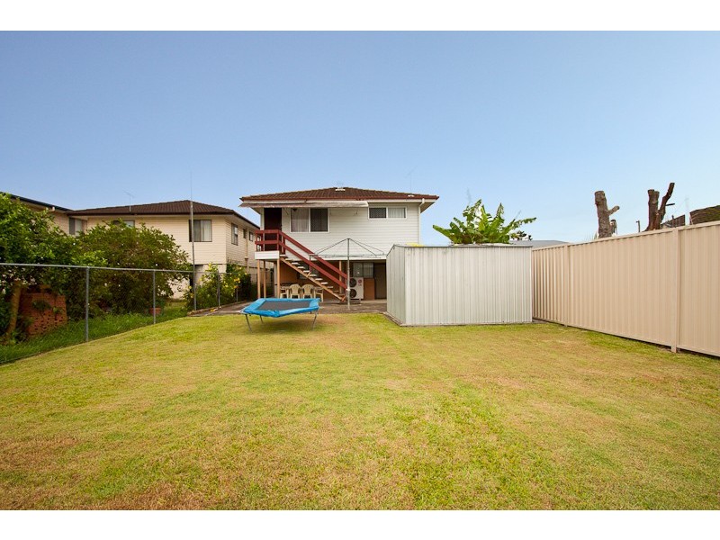 49 Station Rd, Deagon QLD 4017