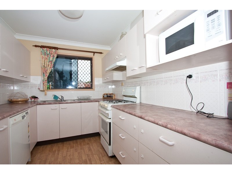 49 Station Rd, Deagon QLD 4017