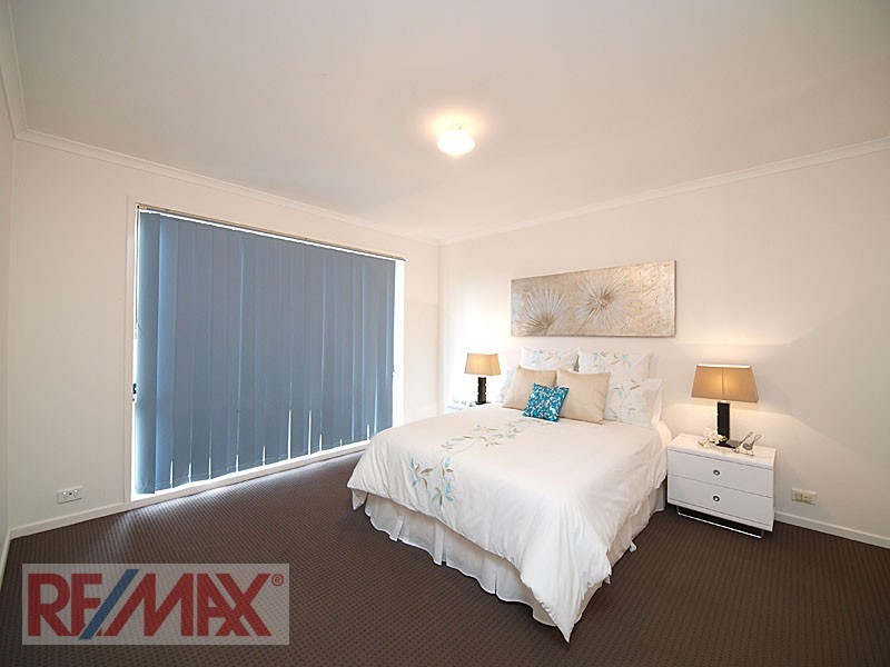 8 TEATREE CRT, Warner QLD 4500