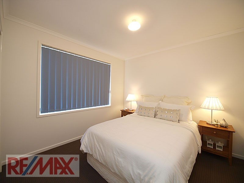 8 TEATREE CRT, Warner QLD 4500