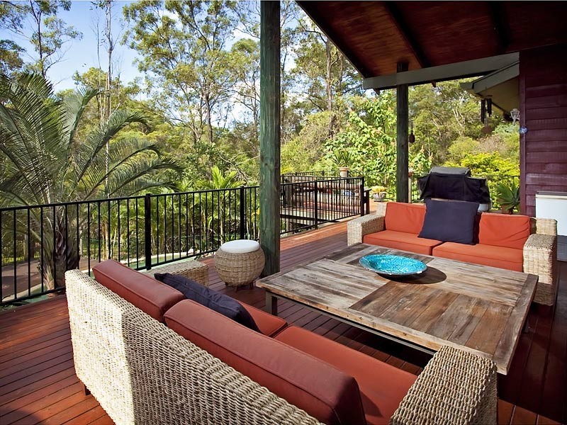 51 Drapers Road, Eatons Hill QLD 4037