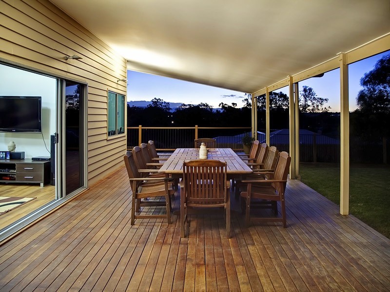 7 Lee Close, Albany Creek QLD 4035