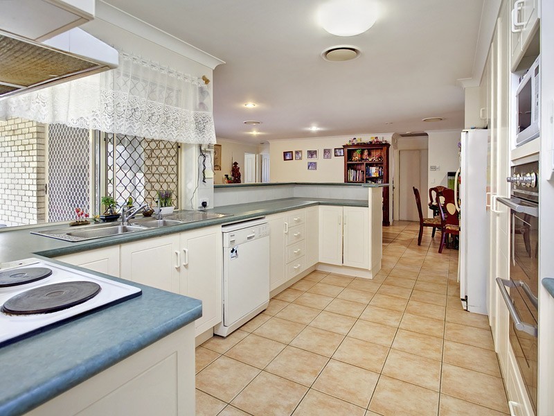 Bridgeman Downs QLD 4035