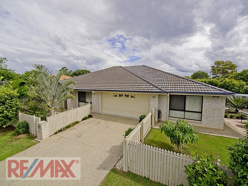 99 LEITCHS RD, Albany Creek QLD 4035