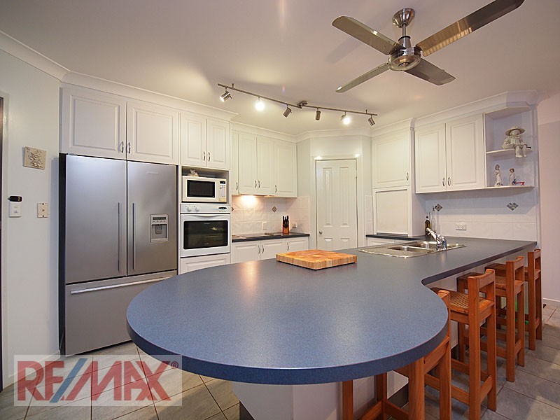 99 LEITCHS RD, Albany Creek QLD 4035