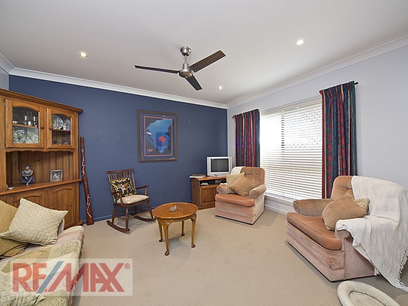 99 LEITCHS RD, Albany Creek QLD 4035