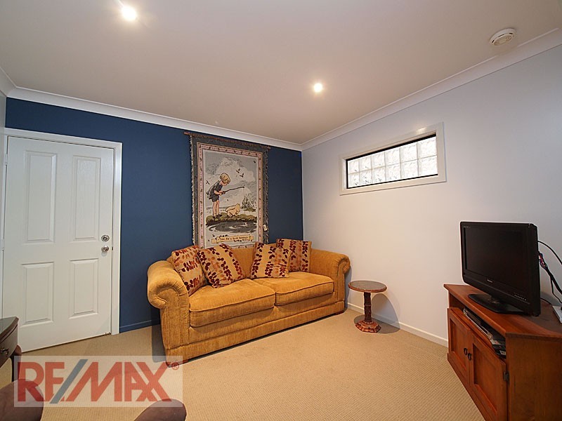 99 LEITCHS RD, Albany Creek QLD 4035