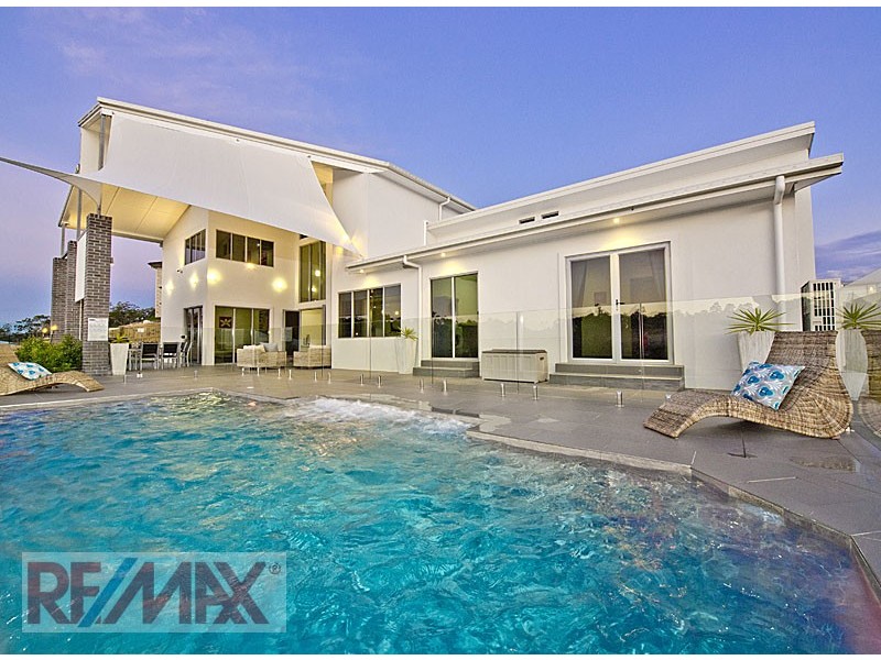 88 Corvus Dve, Cashmere QLD 4500