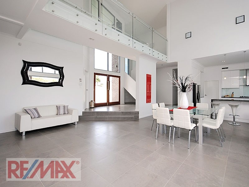 88 Corvus Dve, Cashmere QLD 4500