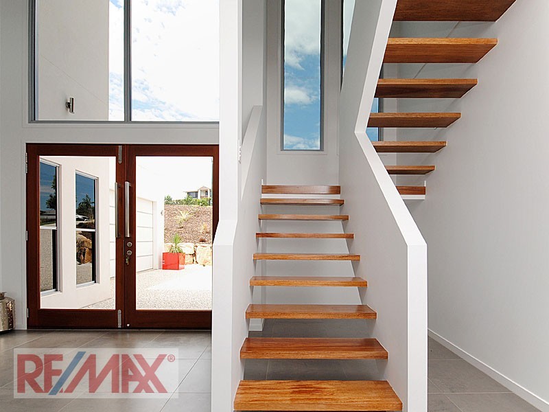 88 Corvus Dve, Cashmere QLD 4500