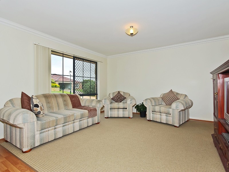 11 BOOBOOK CT, Cashmere QLD 4500