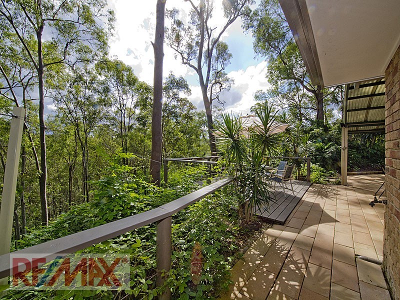 3 SOMERS ST, Cashmere QLD 4500