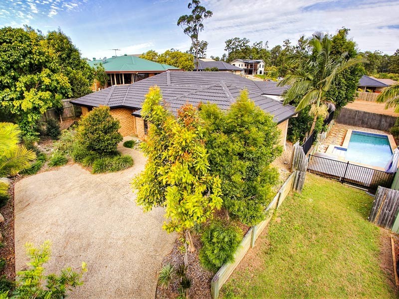 26 MONTCLARE. COURT, Cashmere QLD 4500