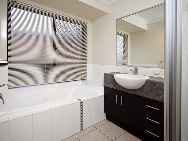 6 BONICA COURT, Eatons Hill QLD 4037