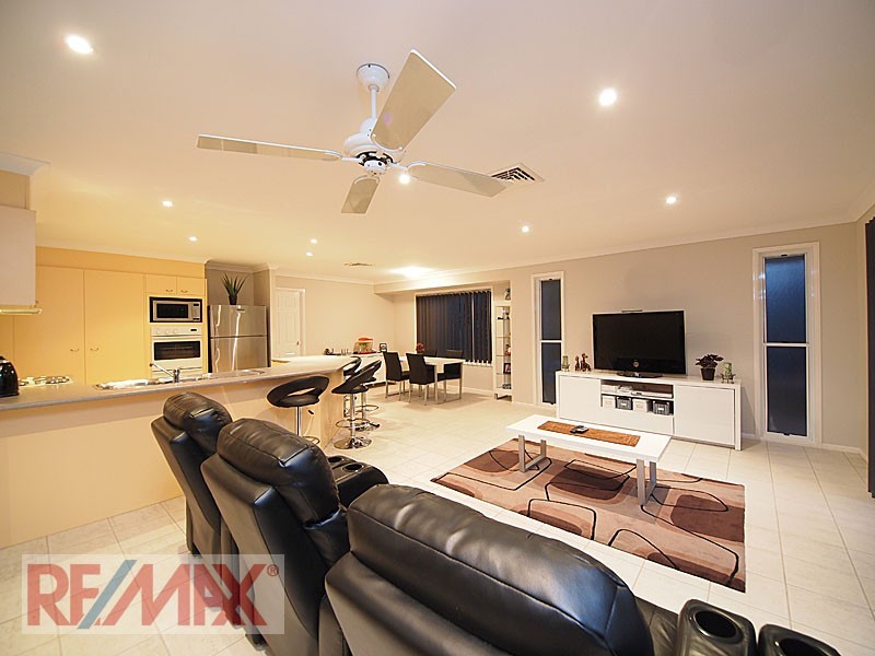 3 Turpentine Court, Albany Creek QLD 4035