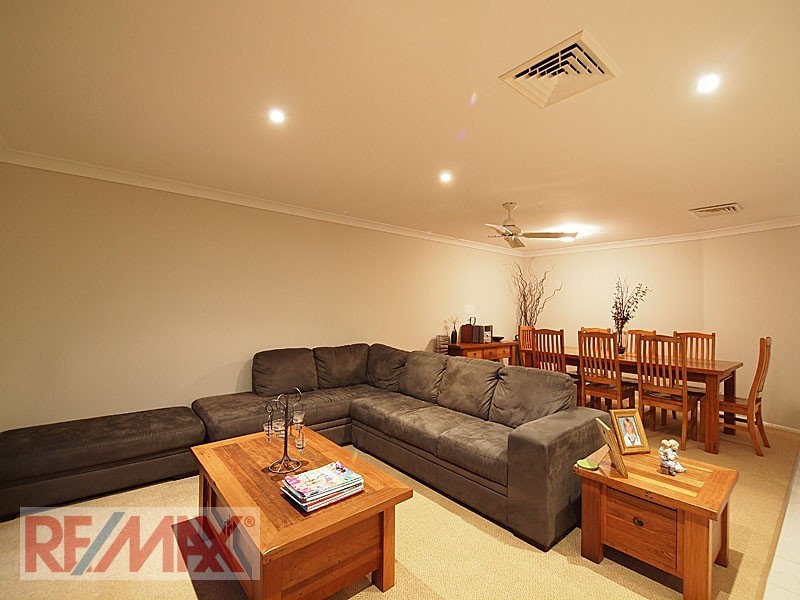 3 Turpentine Court, Albany Creek QLD 4035
