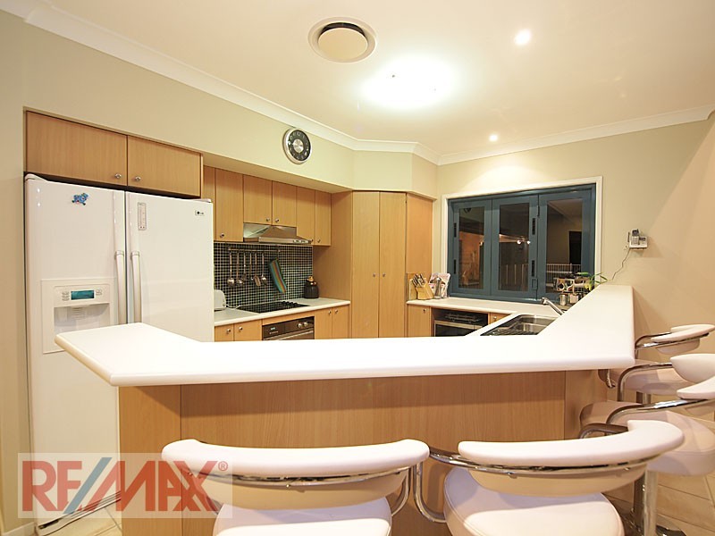 5 Torwood Court, Ferny Hills QLD 4055