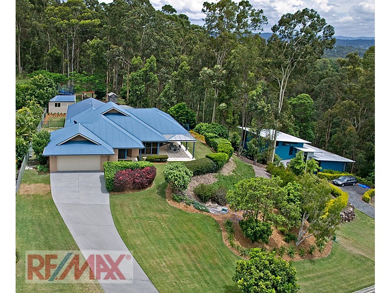 5 Torwood Court, Ferny Hills QLD 4055
