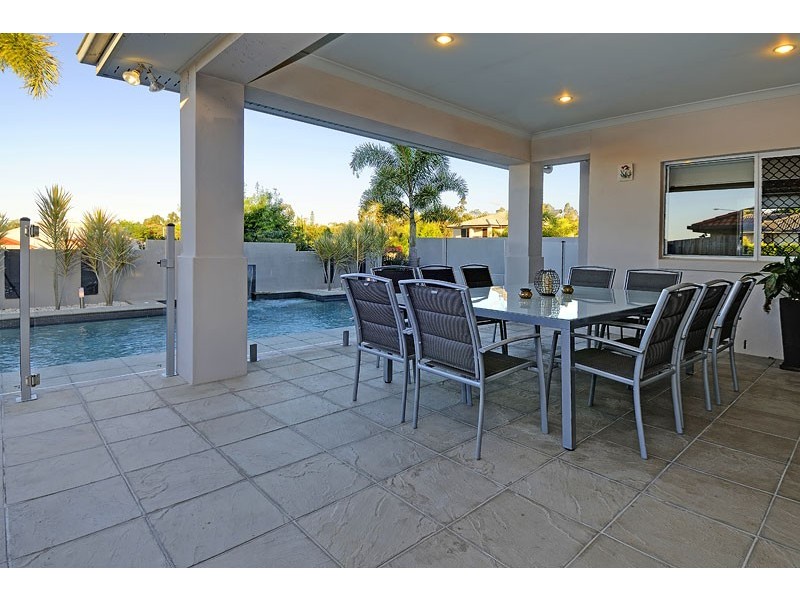 5 Polaris Place, Bridgeman Downs QLD 4035