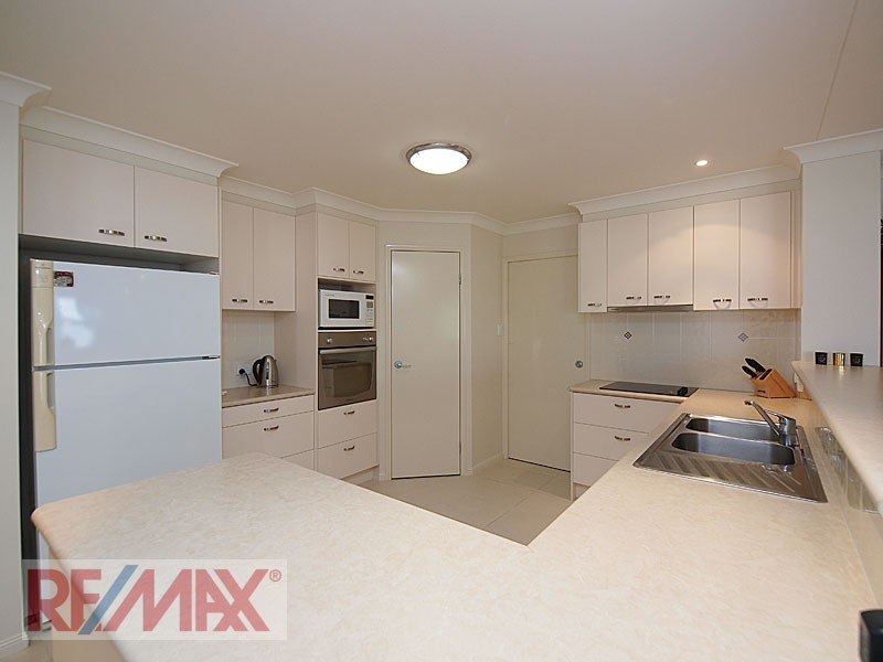 1 BARLEE CRT, Warner QLD 4500