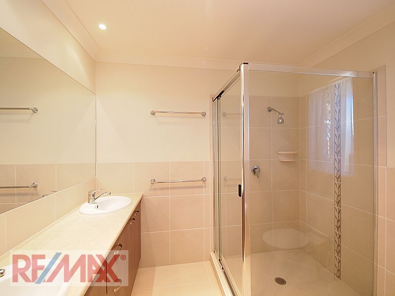 1 BARLEE CRT, Warner QLD 4500