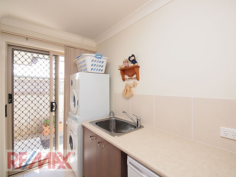 1 BARLEE CRT, Warner QLD 4500