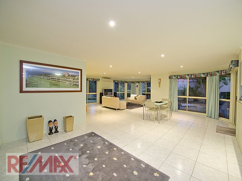 7  Mahogany Drive, Albany Creek QLD 4035