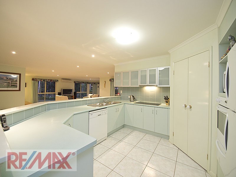 7  Mahogany Drive, Albany Creek QLD 4035