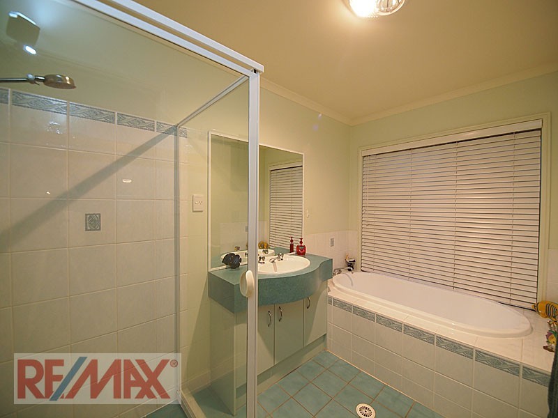 7  Mahogany Drive, Albany Creek QLD 4035