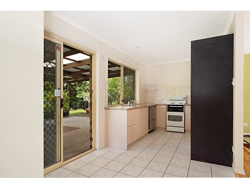 185 Church Road, Eatons Hill QLD 4037