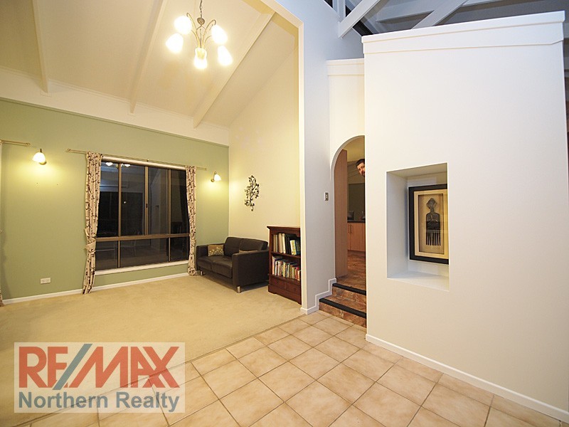 10 Pauli Ct, Warner QLD 4500