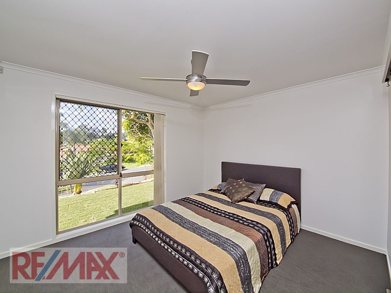 4 Pegasus Avenue, Eatons Hill QLD 4037