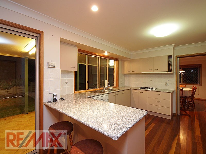 14 Granada Drive, Eatons Hill QLD 4037