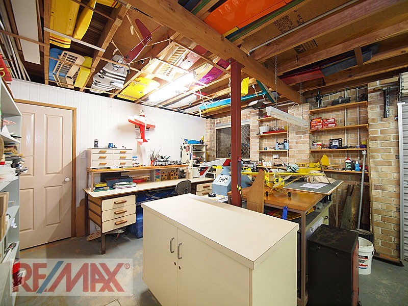 14 Granada Drive, Eatons Hill QLD 4037