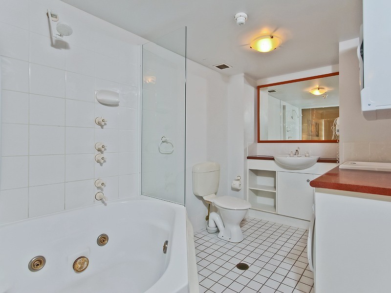Unit 71, 210 Surf Parade, Surfers Paradise QLD 4217