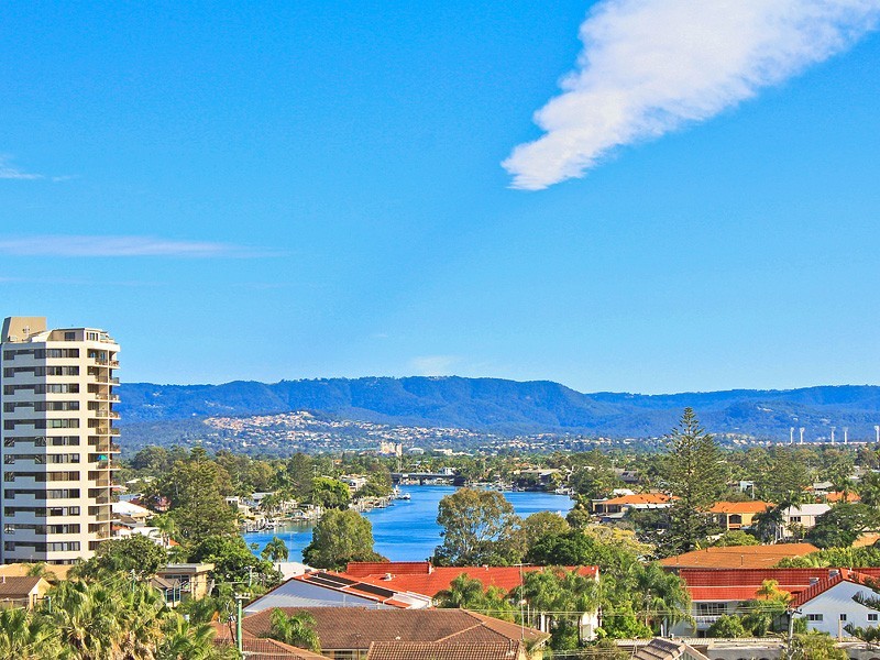 Unit 71, 210 Surf Parade, Surfers Paradise QLD 4217