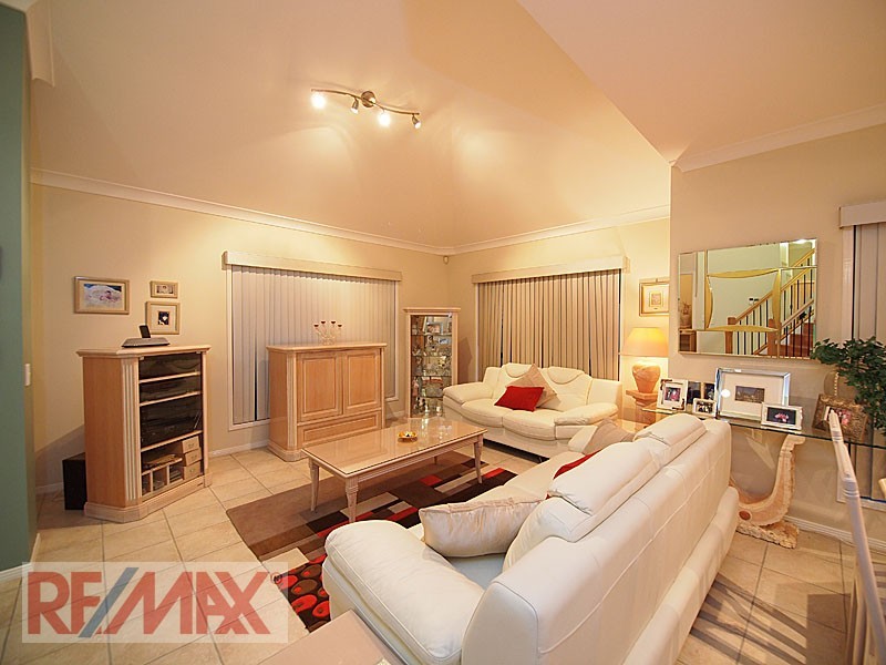 9 Black Bean Court, Albany Creek QLD 4035