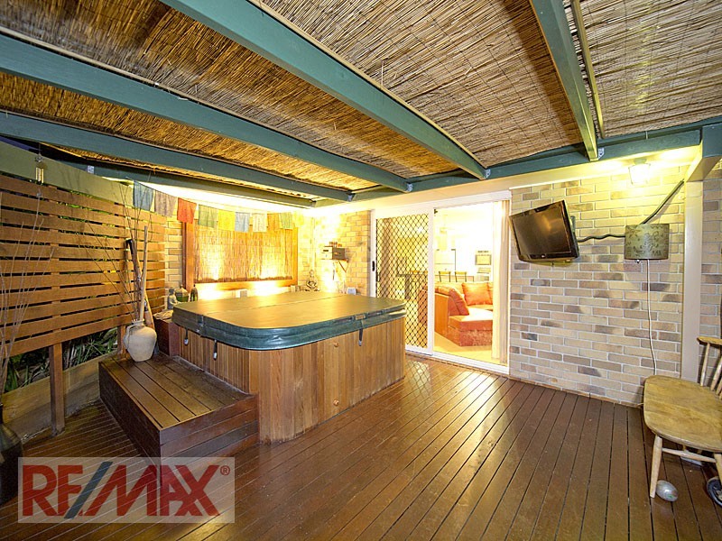 24 Explorer Drive, Albany Creek QLD 4035