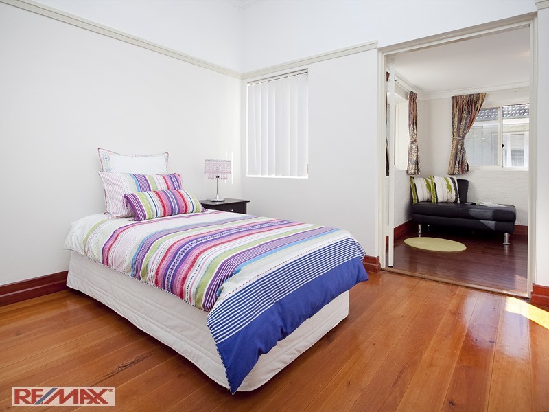 8 Florence Street, Nundah QLD 4012