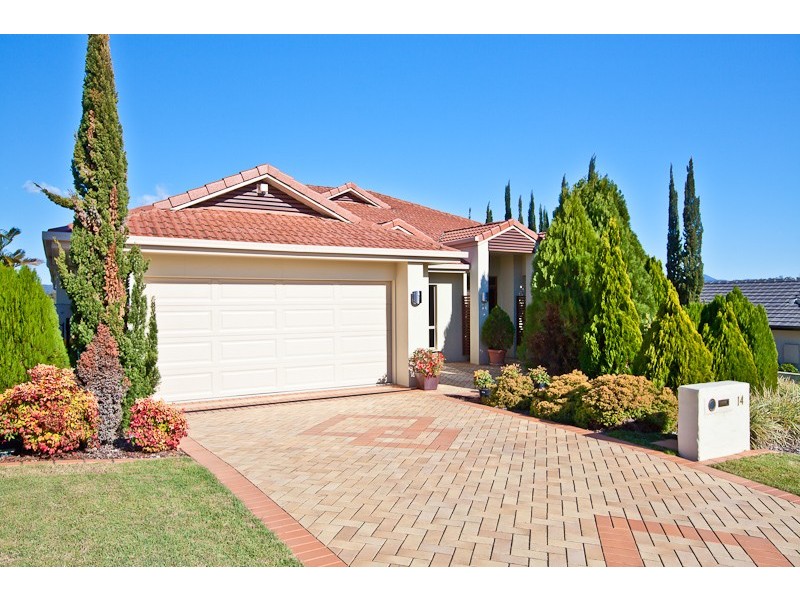 14 ALBERIC CT, Eatons Hill QLD 4037