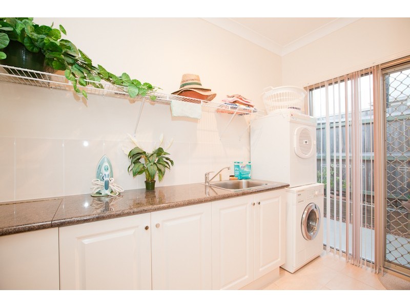 14 ALBERIC CT, Eatons Hill QLD 4037