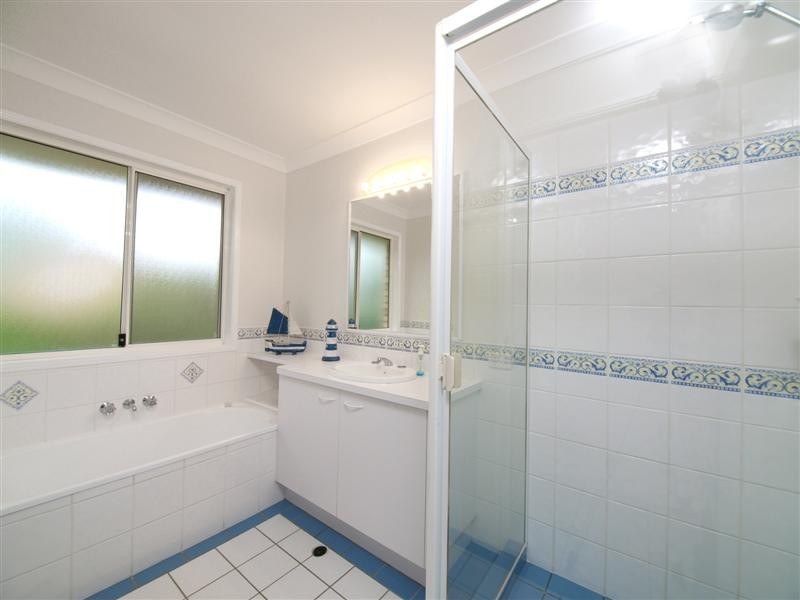 14 Wivenhoe Avenue, Albany Creek QLD 4035