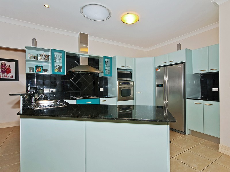 8 Capella Place, Bridgeman Downs QLD 4035