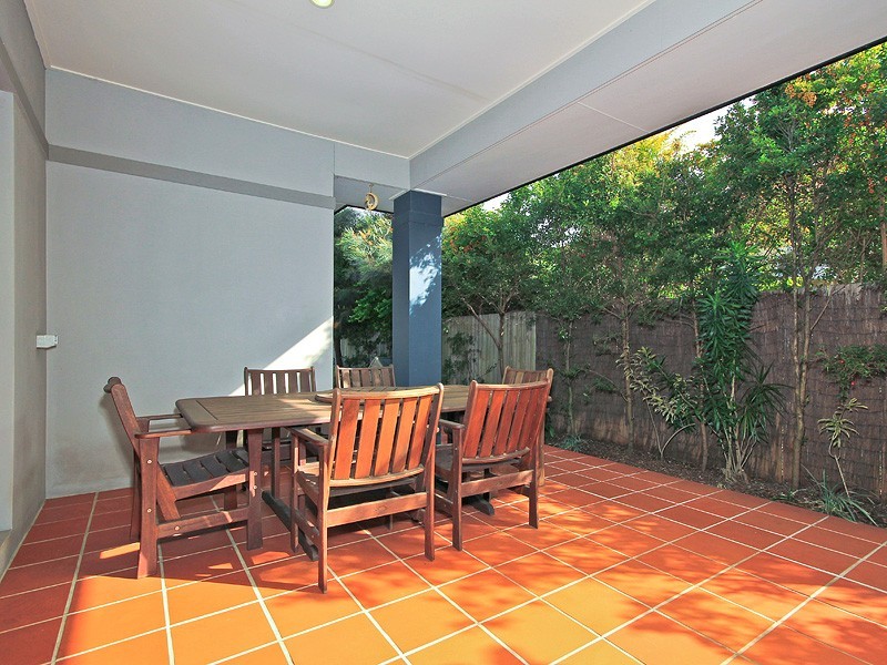 8 Capella Place, Bridgeman Downs QLD 4035