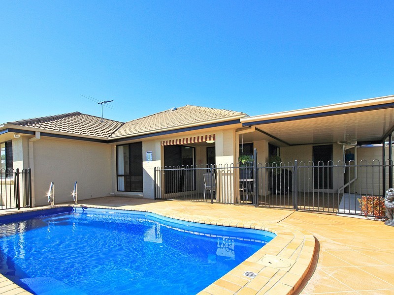 10 Beechwood Place, Warner QLD 4500