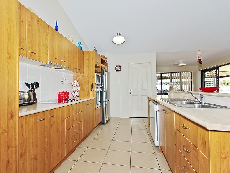 10 Beechwood Place, Warner QLD 4500