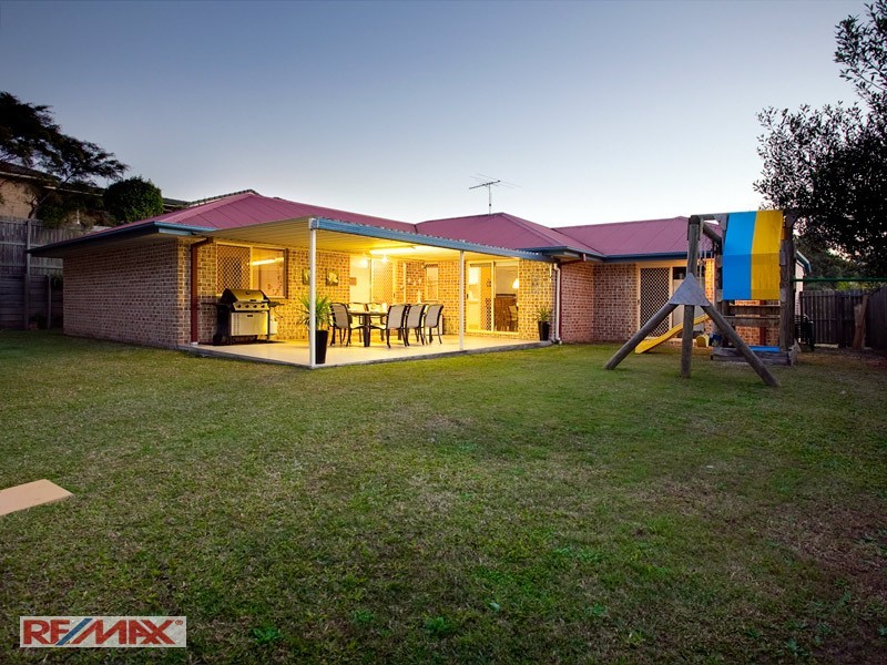 5 Duet Court, Eatons Hill QLD 4037